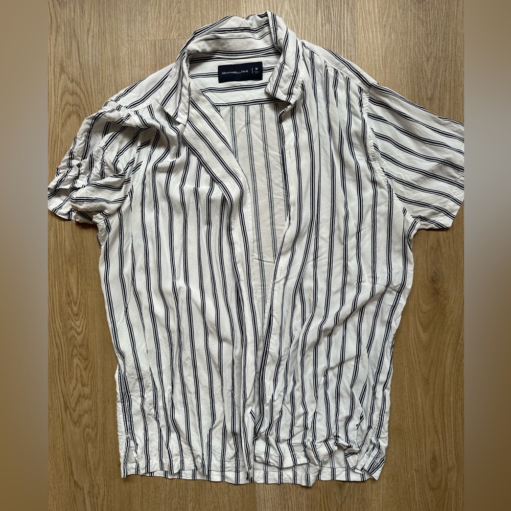 Abercrombie & Fitch Short Sleeve Button Up